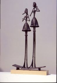 Lange Mädchen 1994, Bronze, 88 cm